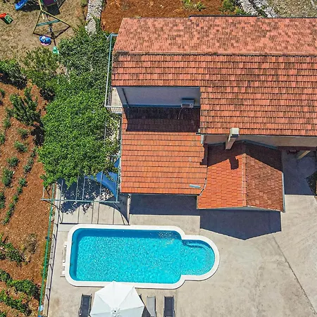Vakantiehuis 3 Bedroom Amazing In *