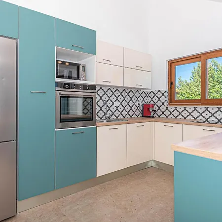 09 Holiday home