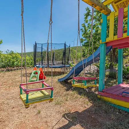 Vakantiehuis 3 Bedroom Amazing In