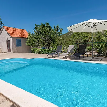 Vakantiehuis 3 Bedroom Amazing In *