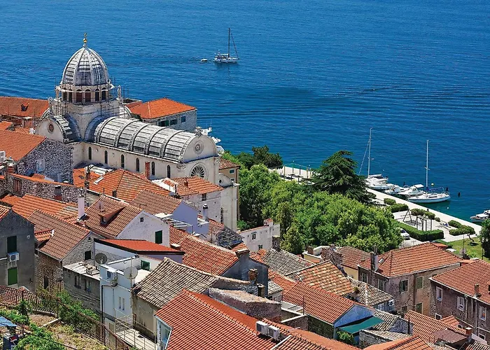 09 Holiday home Mravnica (Sibenik)