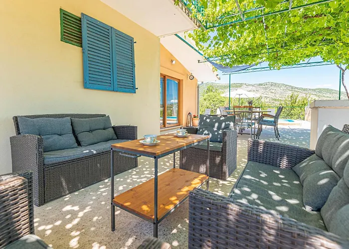 Holiday home 09 Mravnica (Sibenik)